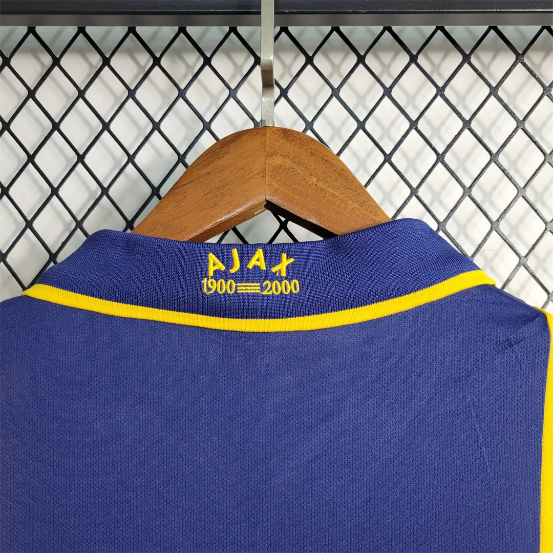 00-01 Ajax away 8