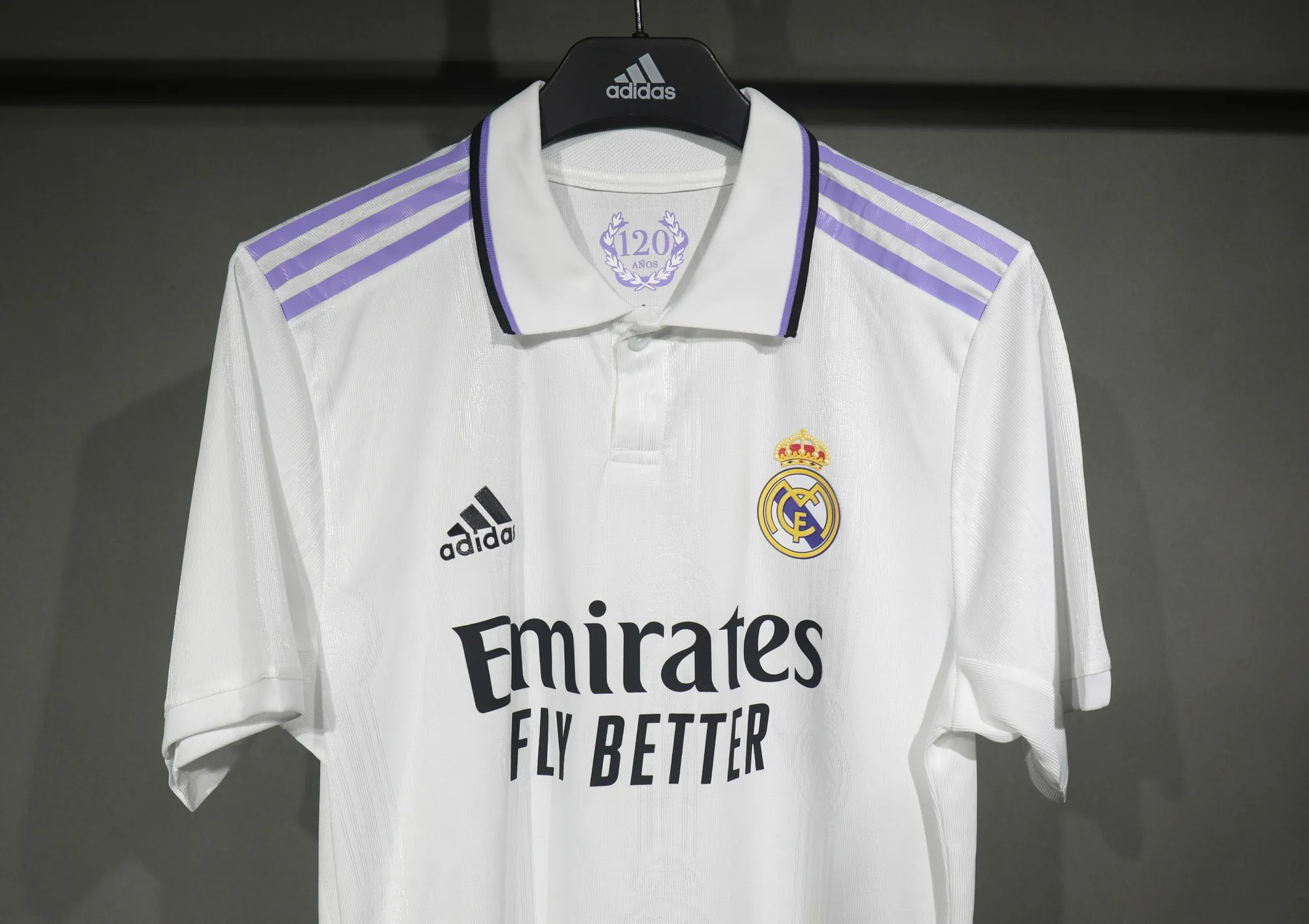 22-23 Real Madrid Home Retro Kit Vintage Player Version Shirt Football AAAAJersey Supply Yupoo 1
