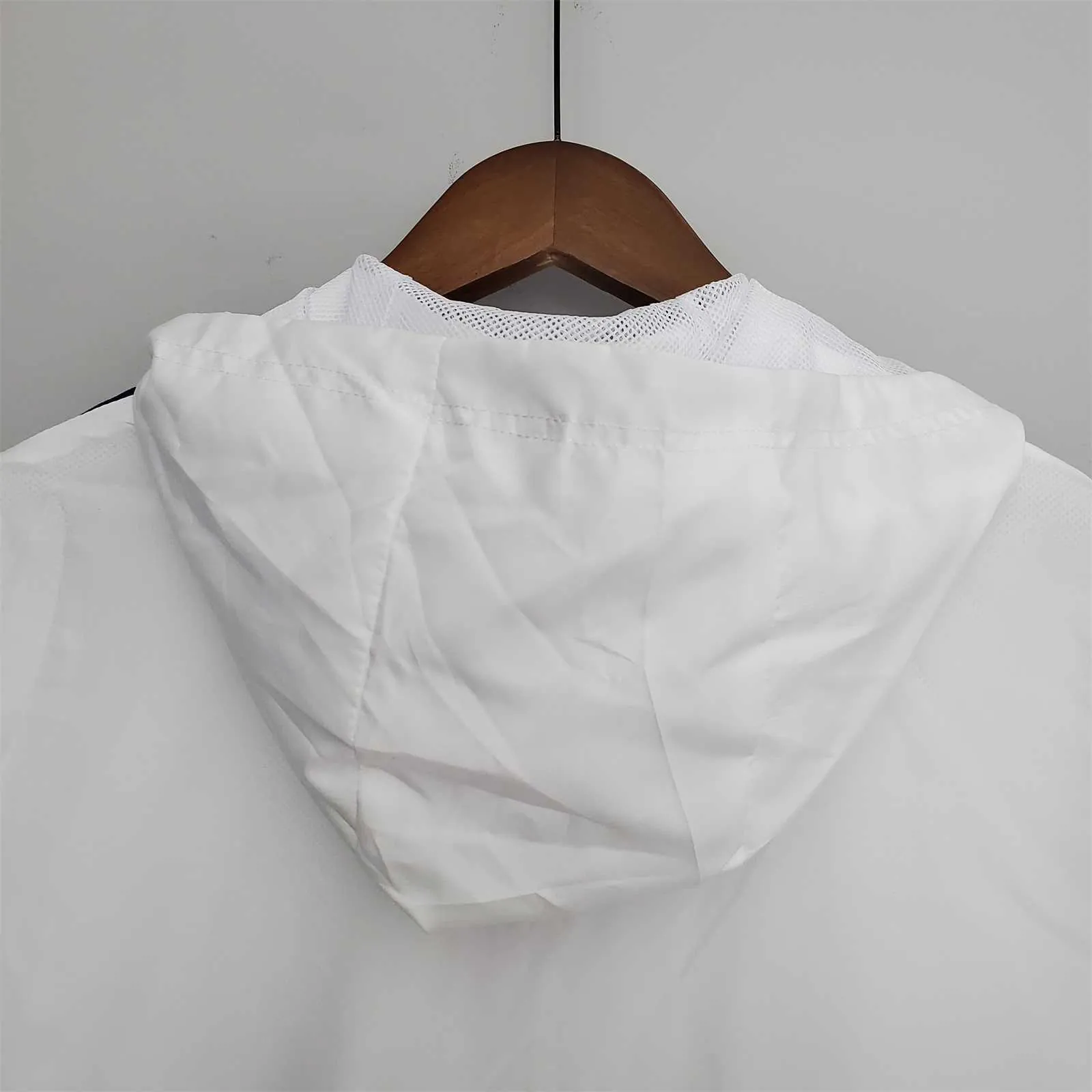 22-23 Real Madrid white windbreaker 2