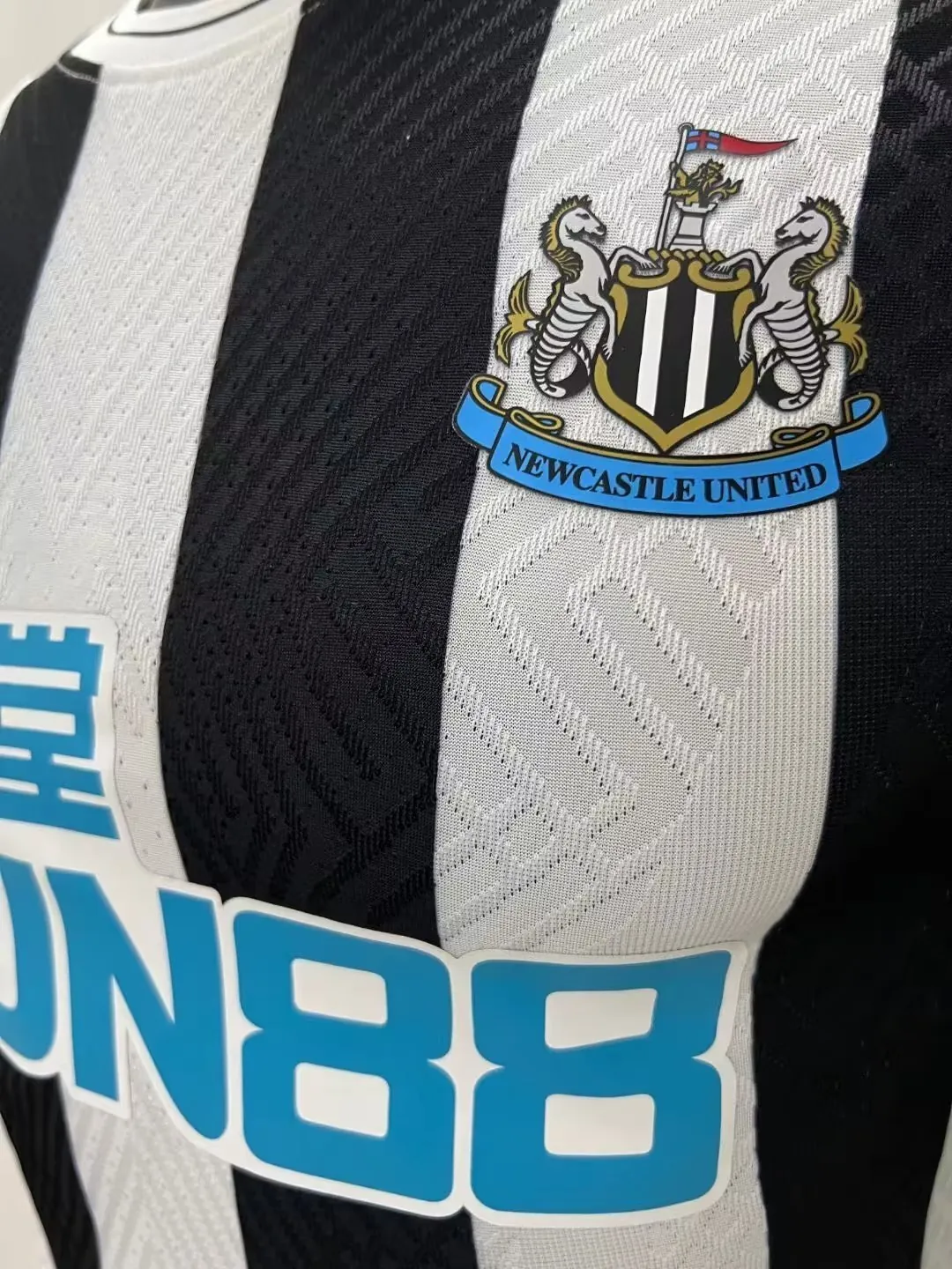 22-23 Newcastle home player version 2