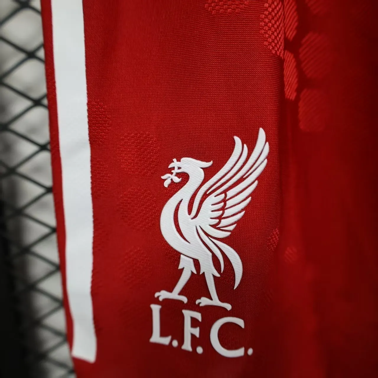 25-26 Liverpool Home Red Player Version Shorts AAAAJersey Supplier Yupoo 2