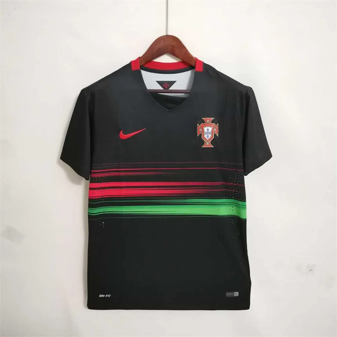 2015 Portugal away 10