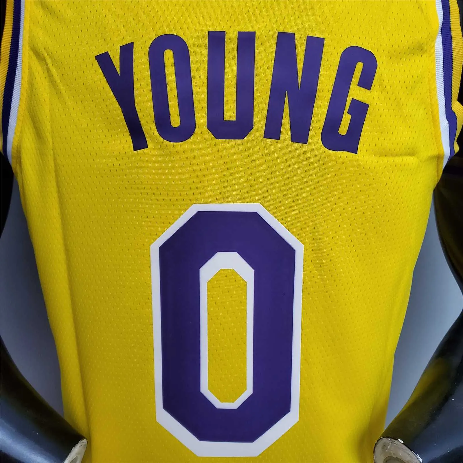 YOUNG #0 Lakers yellow 1