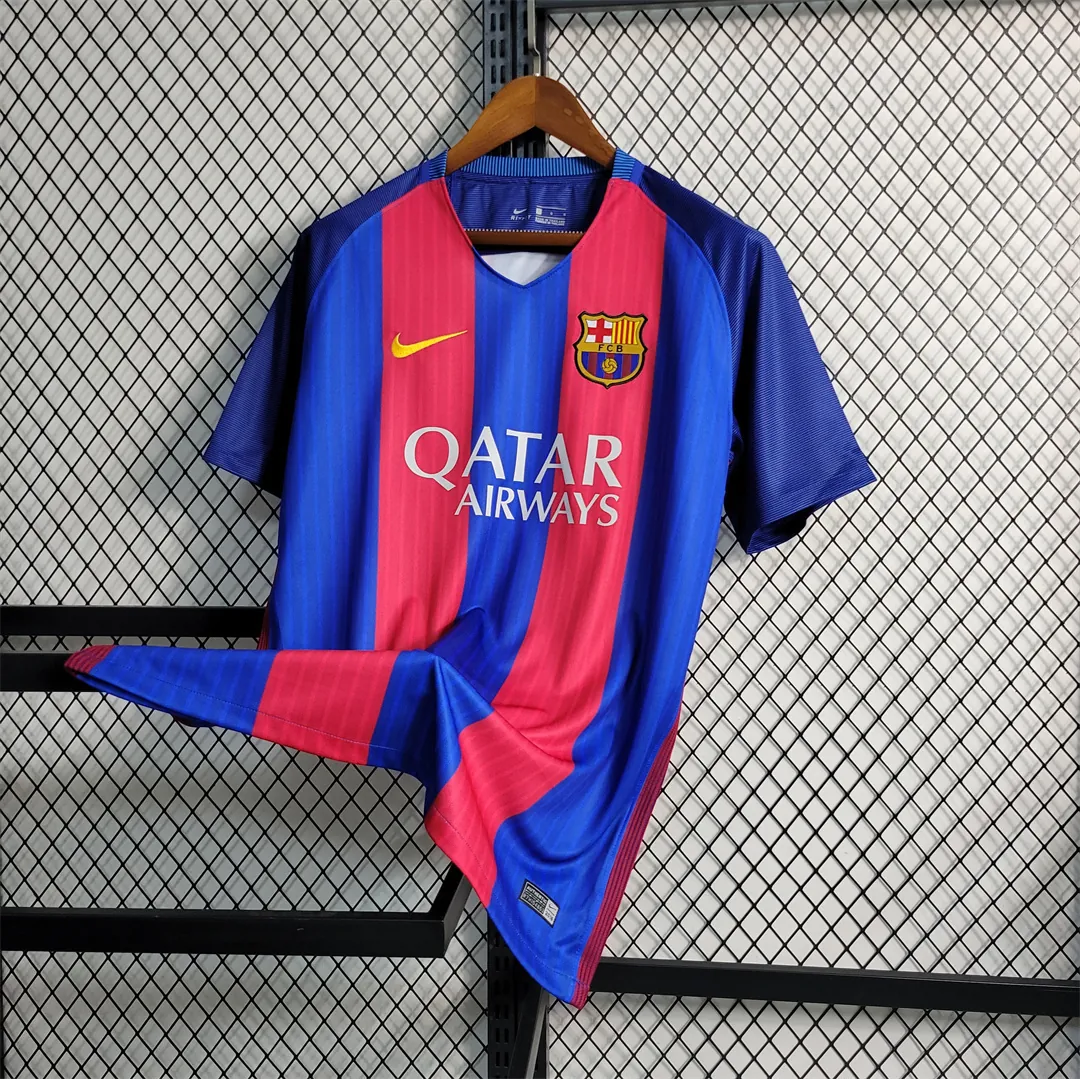 16-17 Barcelona home 8