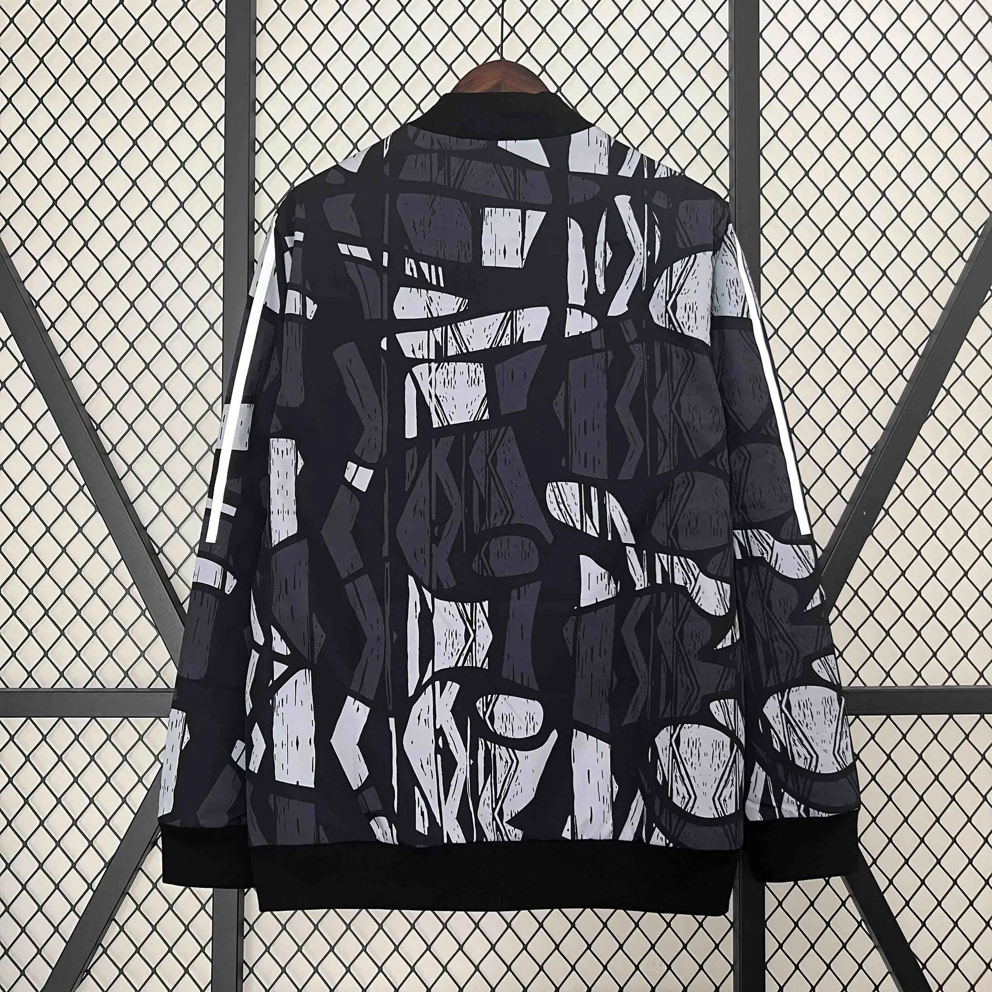 24-25 Arsenal Trench Coat Reversible Windbreaker Double-Sides Jacket AAAAJersey Supplier Yupoo 2