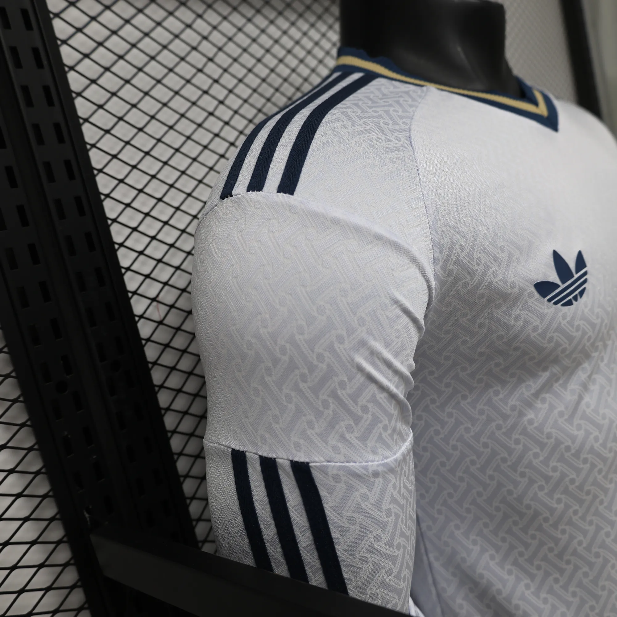 2026 Italy Away Mens Kit Football Player Version Long Sleeve Shirt AAAAJersey Supply Yupoo 9 3