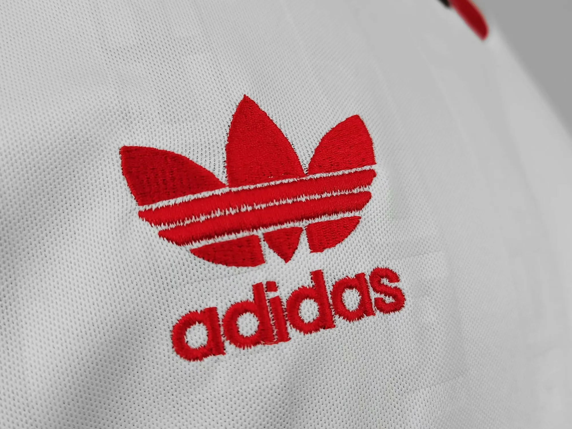 88-89 Manchester United away white 1