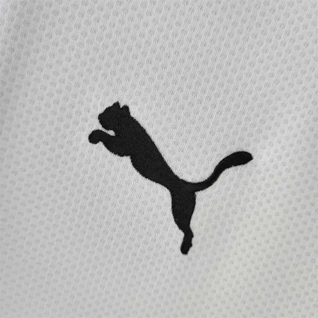 22-23 Valencia home 7