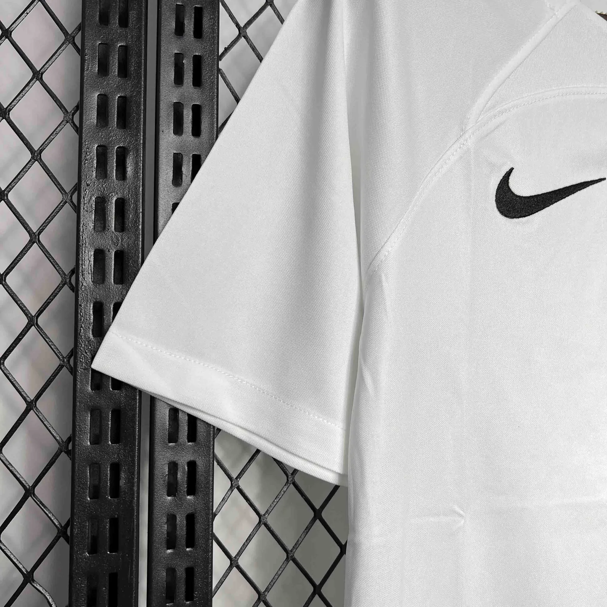 2024 Slovenia Away Kit UEFA Euro 2024 Soccer Uniform AAAAJersey Dropshiping Yupoo 4