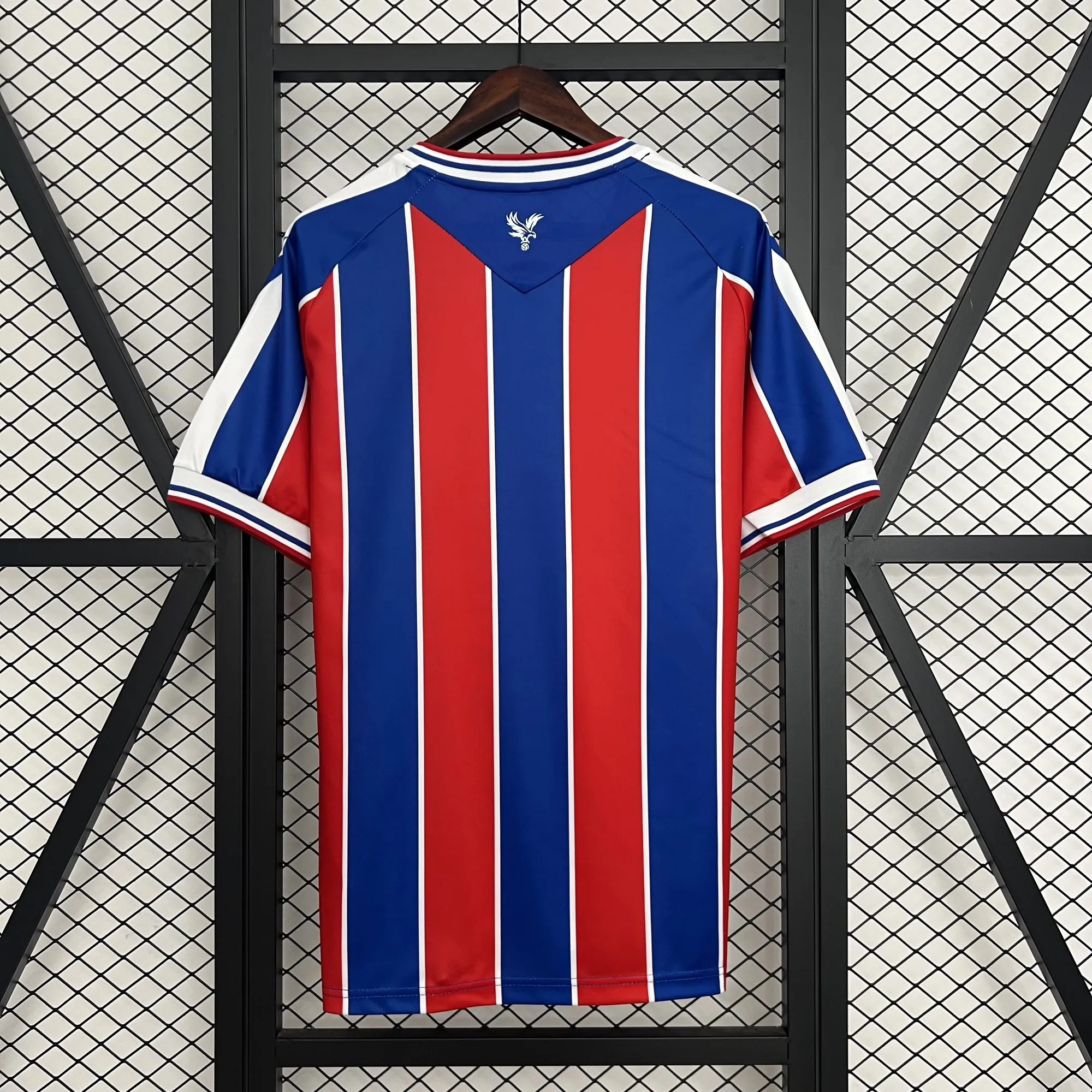 25-26 Crystal Palace Home Kit Football T-Shirt Sport AAAAJersey Supplier Yupoo 1