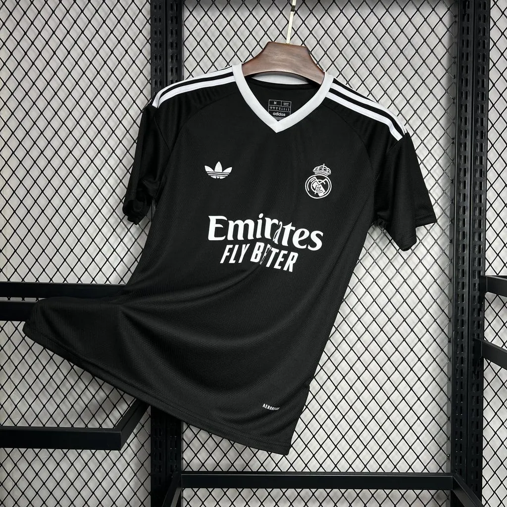 24-25 Real Madrid Black GoalKeeper Kit Soccer Uniforms Soccer AAAAJersey Yupoo 4