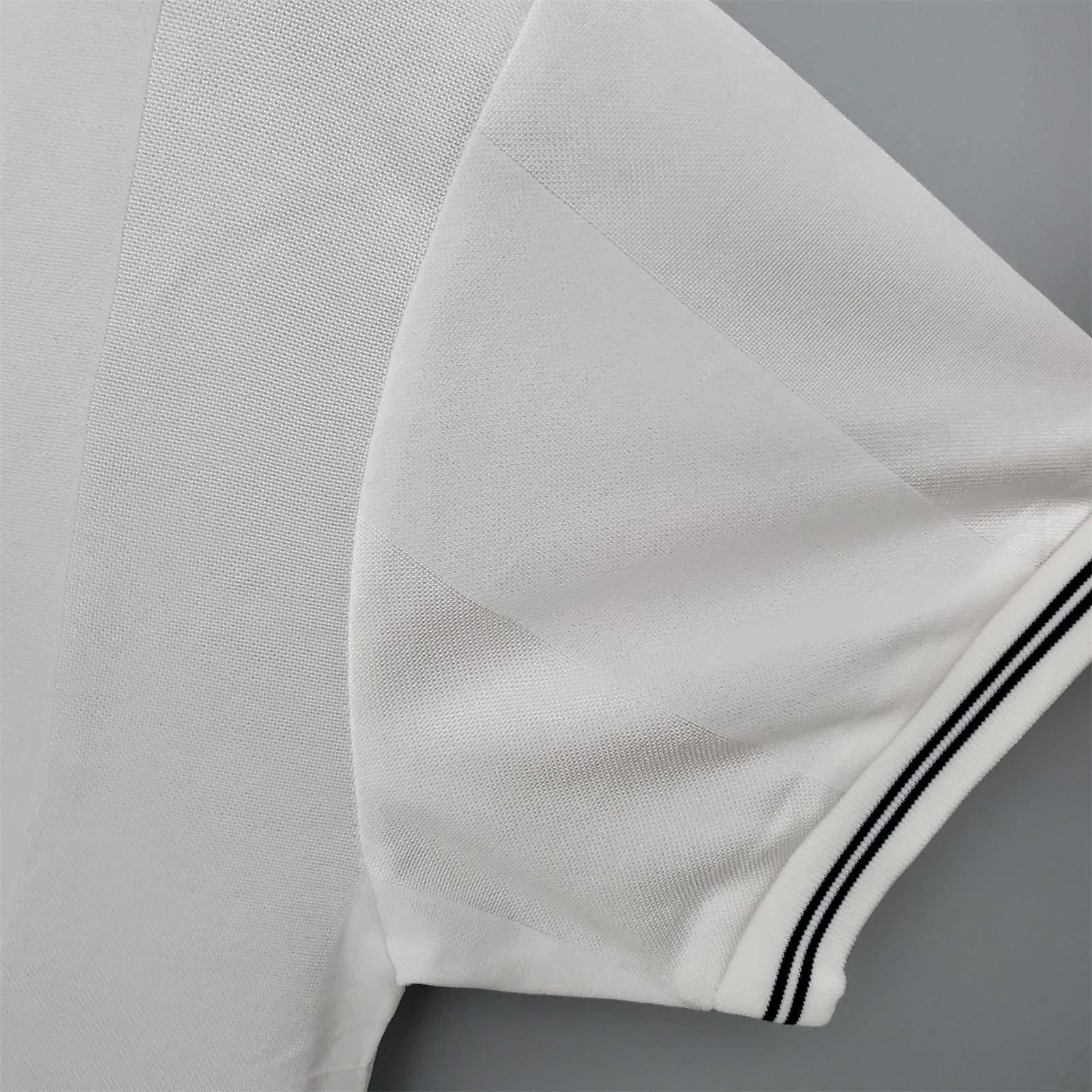 83-84 Tottenham Hotspur home 1
