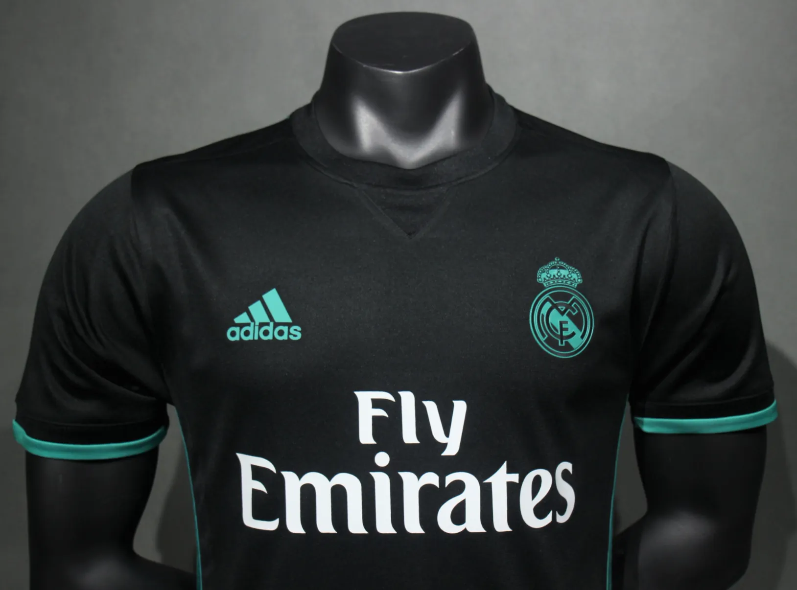 17-18 Real Madrid Away Retro Kit Vintage Player Version Sino Shirt AAAAJersey Dropship Yupoo 4