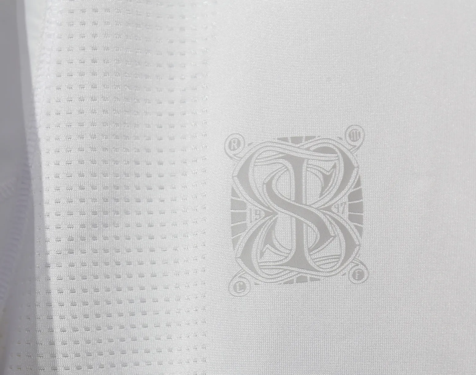 09-10 Real Madrid Home Retro Kit Vintage Player Version Sino Shirt AAAAJersey Dropship Yupoo 1