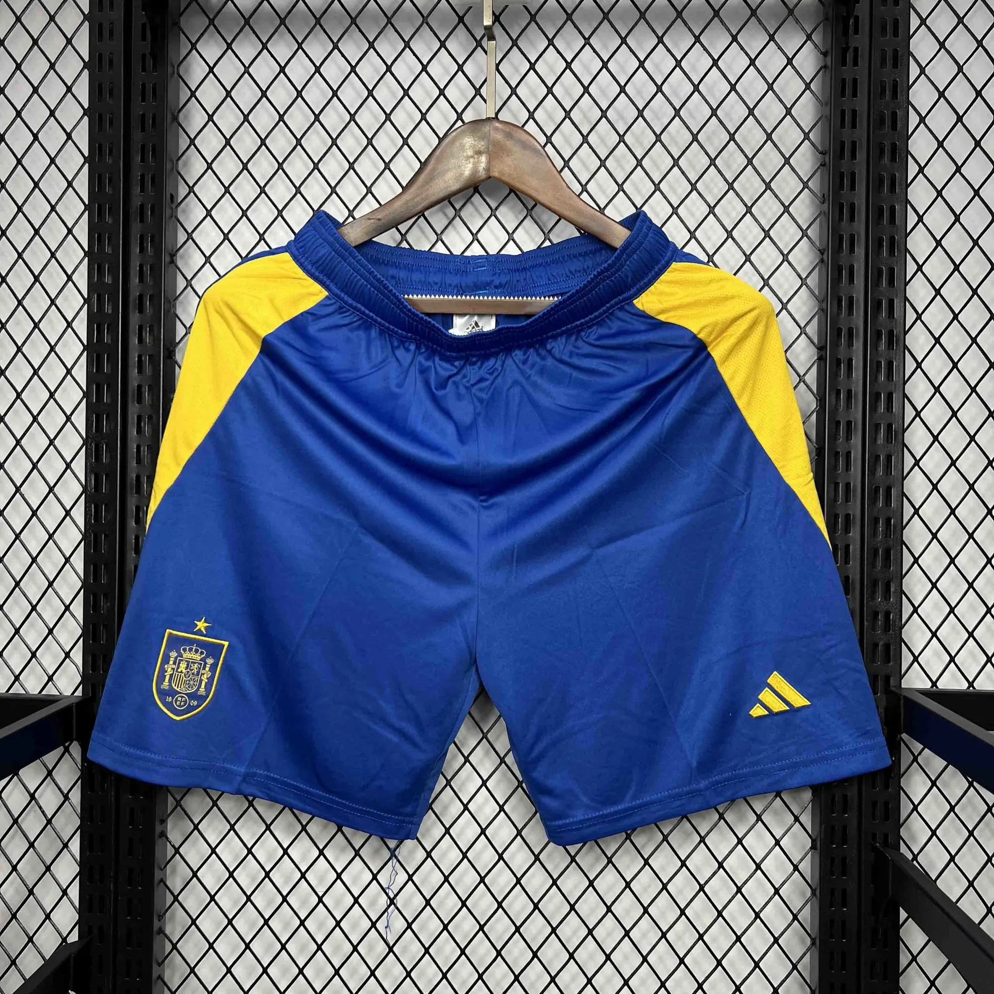 2024 Spain Home Shorts UEFA Euro 2024 Football Uniform AAAAJerseys Dropshipping Yupoo 2