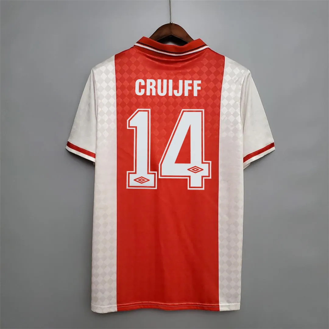 89-90 Ajax home 4