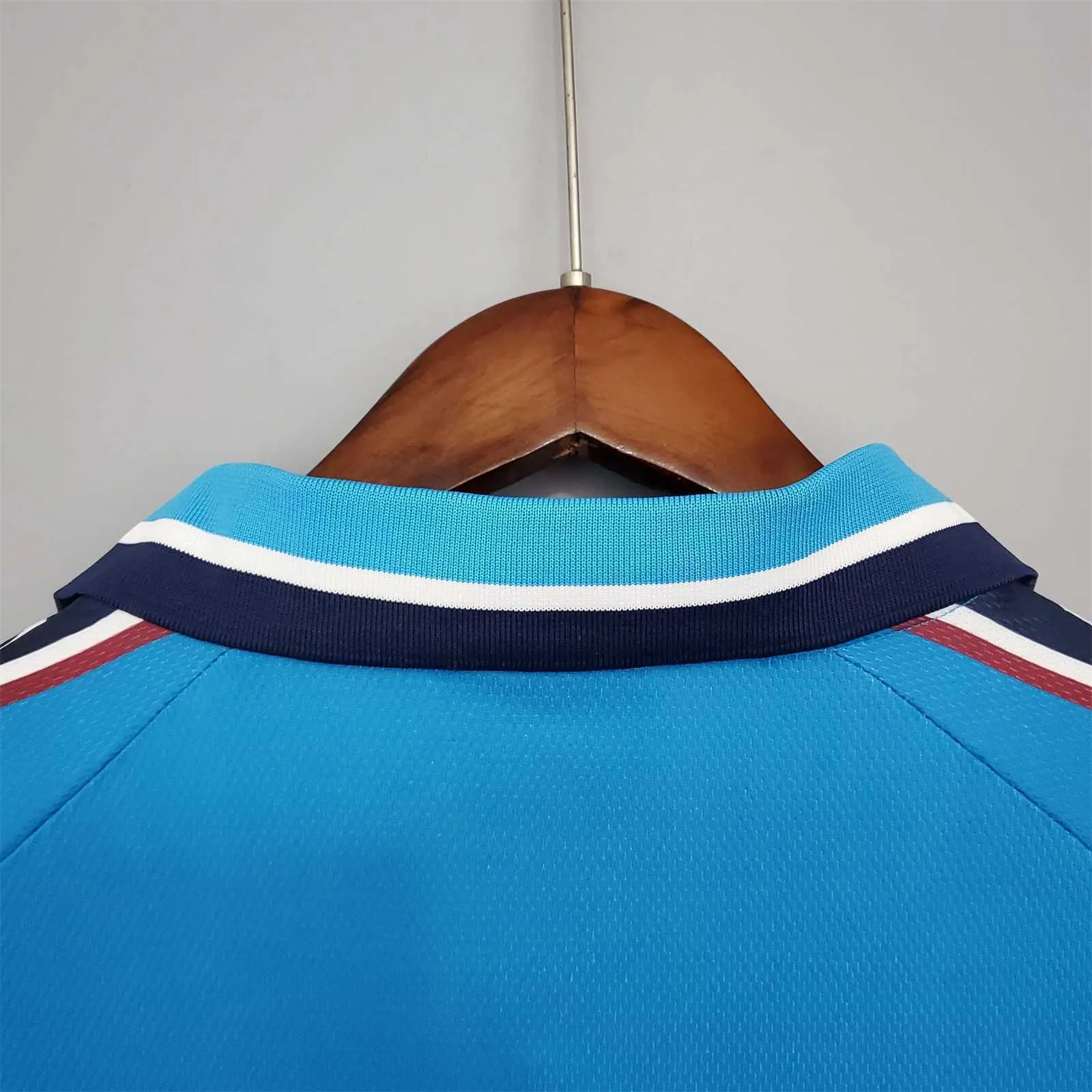97-99 Manchester City home 3