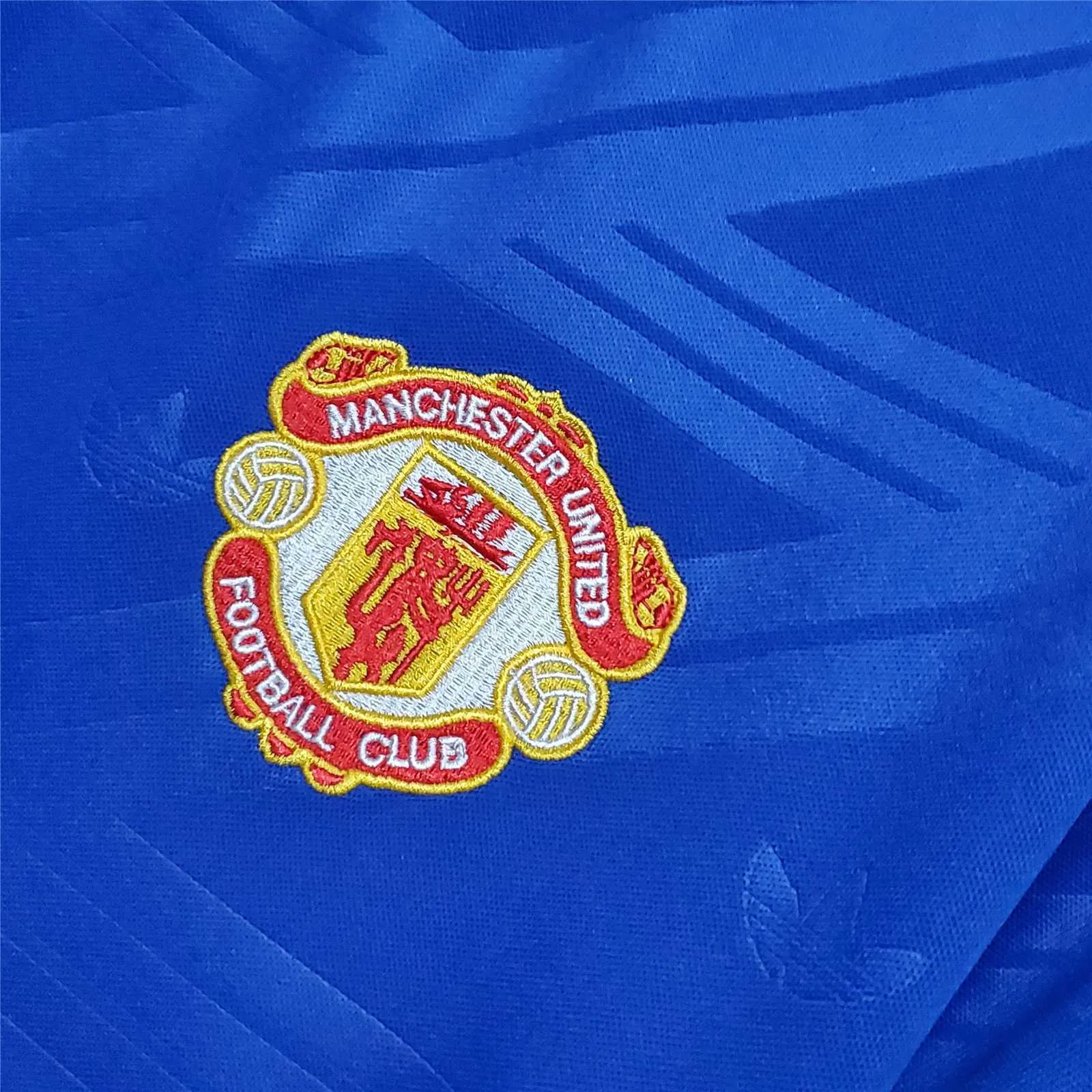 86-88 Manchester United away 2