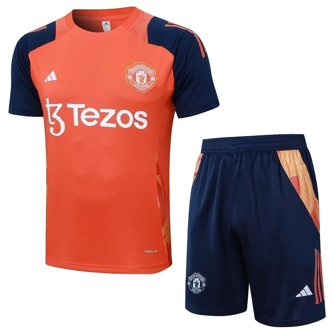 24-25 Manchester United Training Soccer Jerseys Football Shirts 3