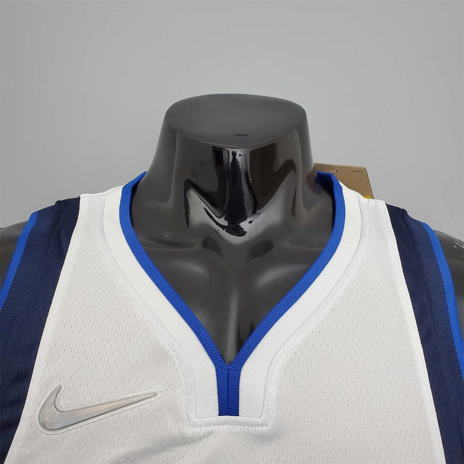 75th Anniversary Nowitzki #41 Lone Ranger White 4