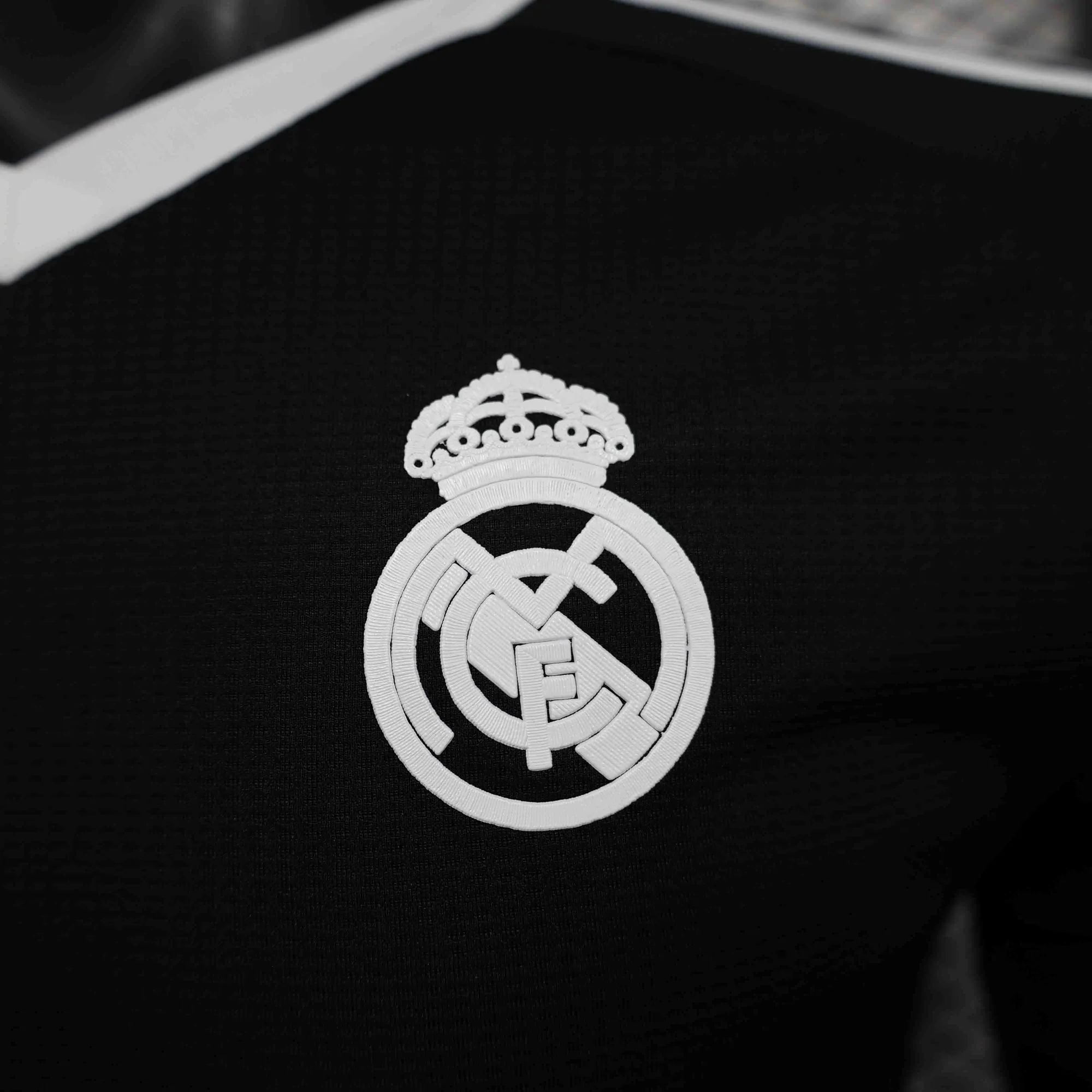 24-25 Real Madrid Black GoalKeeper Kit Player Version Shirt Soccer AAAAJersey Yupoo 5