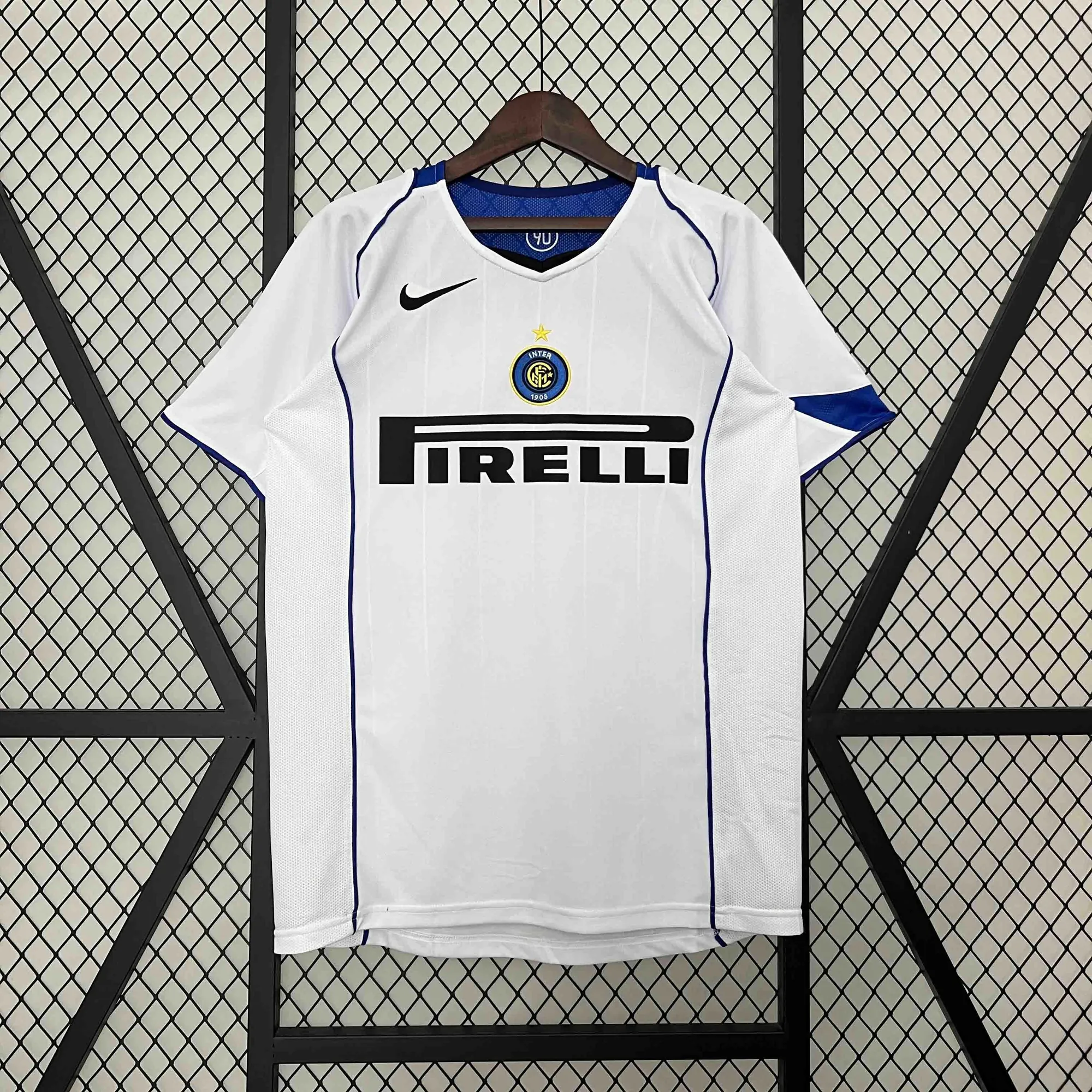 04-05 Inter Milan Away Retro Kit Soccer Uniform AAAAJerseys Dropshipping Yupoo 5