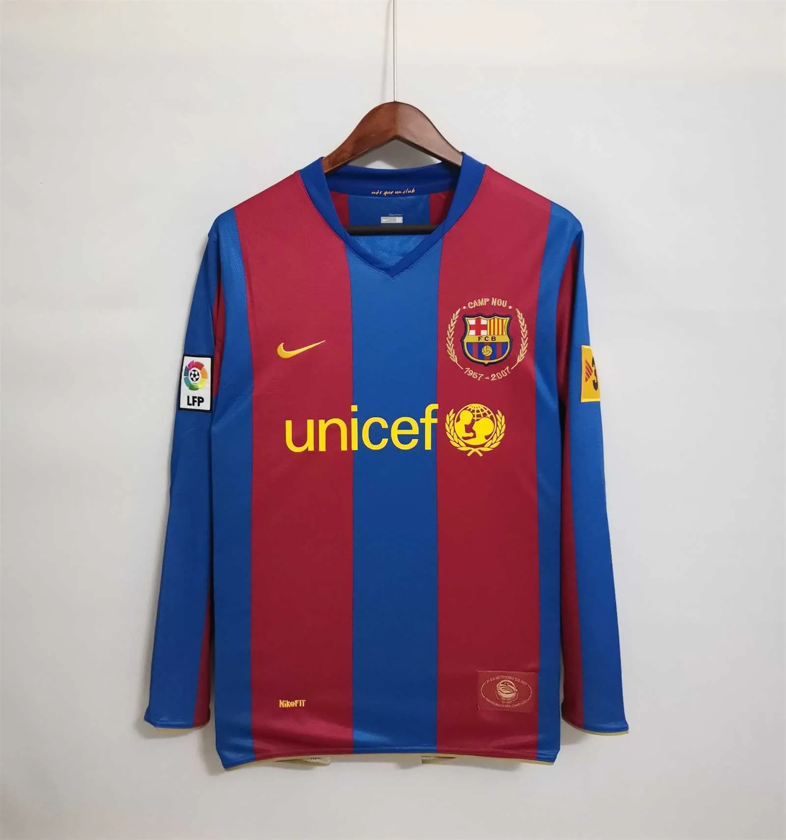07-08 Barcelona home long sleeves 12