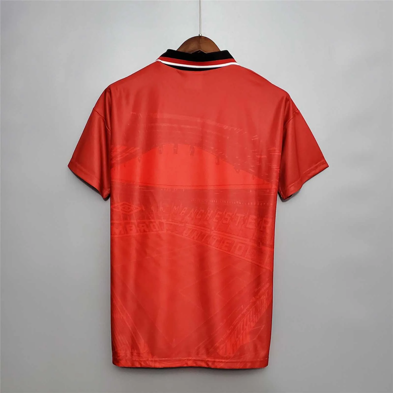 94-96 Manchester United home 4