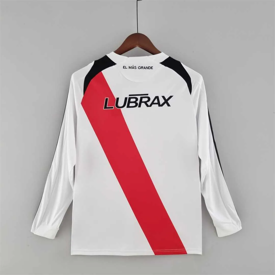 09-10 River Plate home long sleeve 4