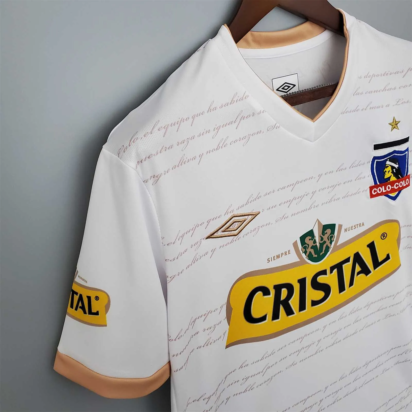 2011 Colo-Colo home 1