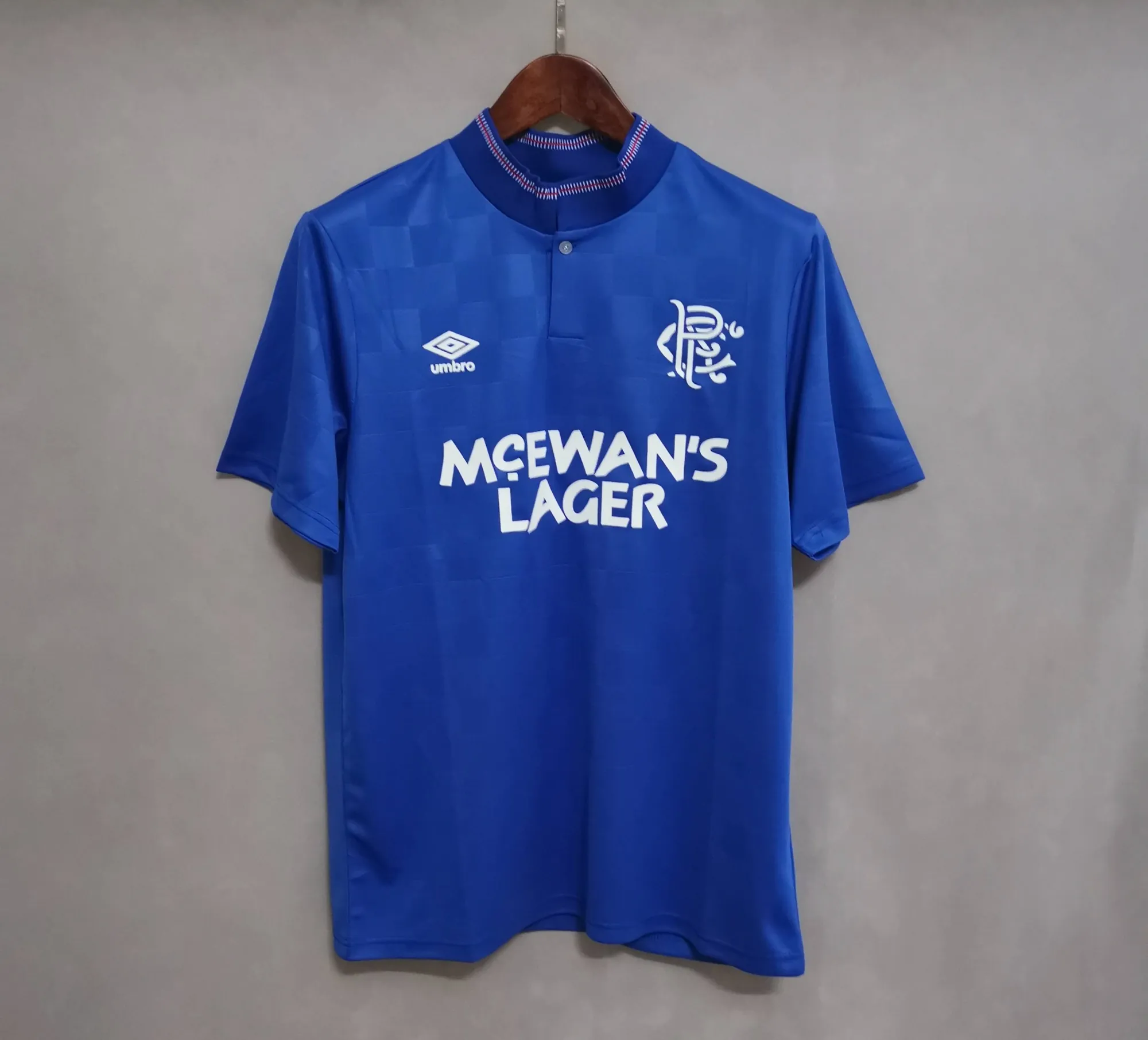 87-90 Rangers home 8