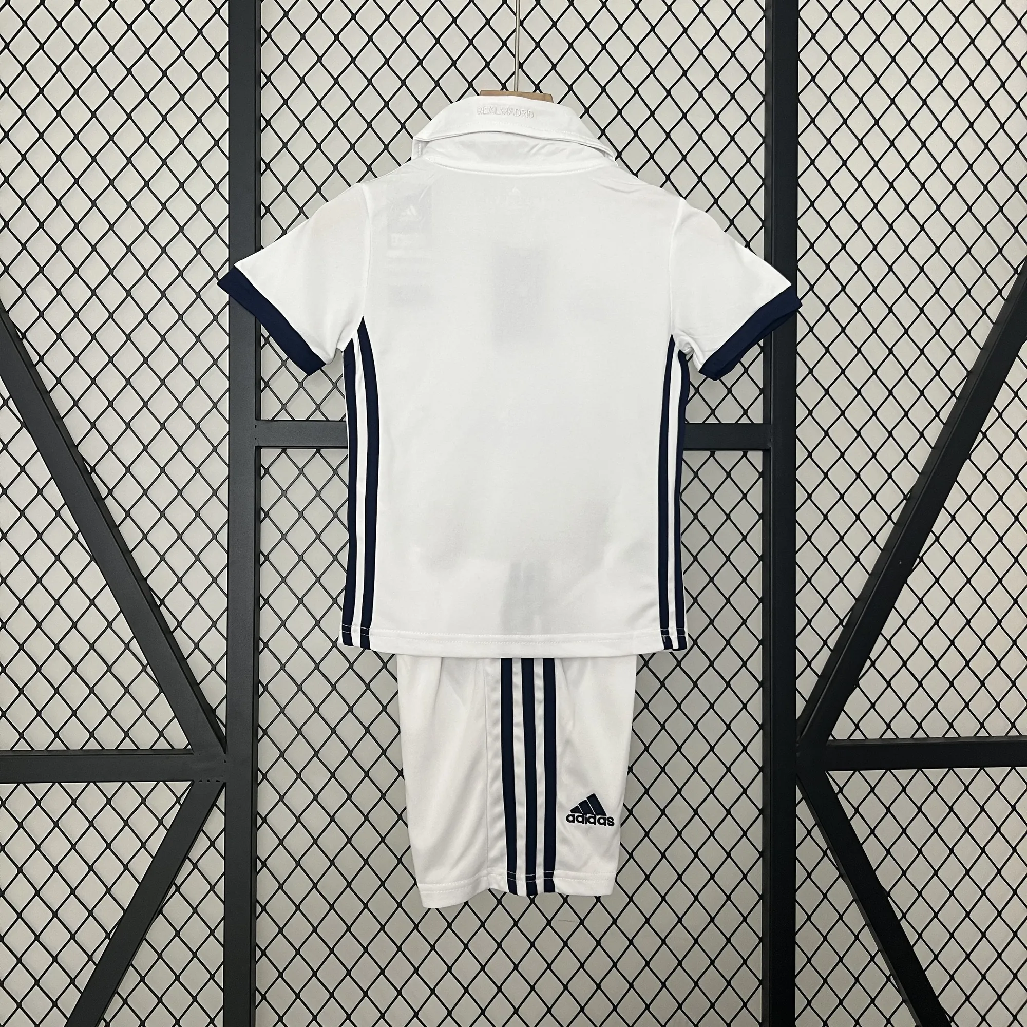 16-17 Real Madrid Home Retro Kid Kits Children Sets Best Jerseys Yupoo 1