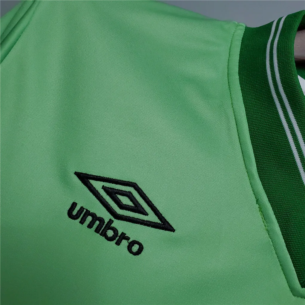 84-86 Celtic away 8