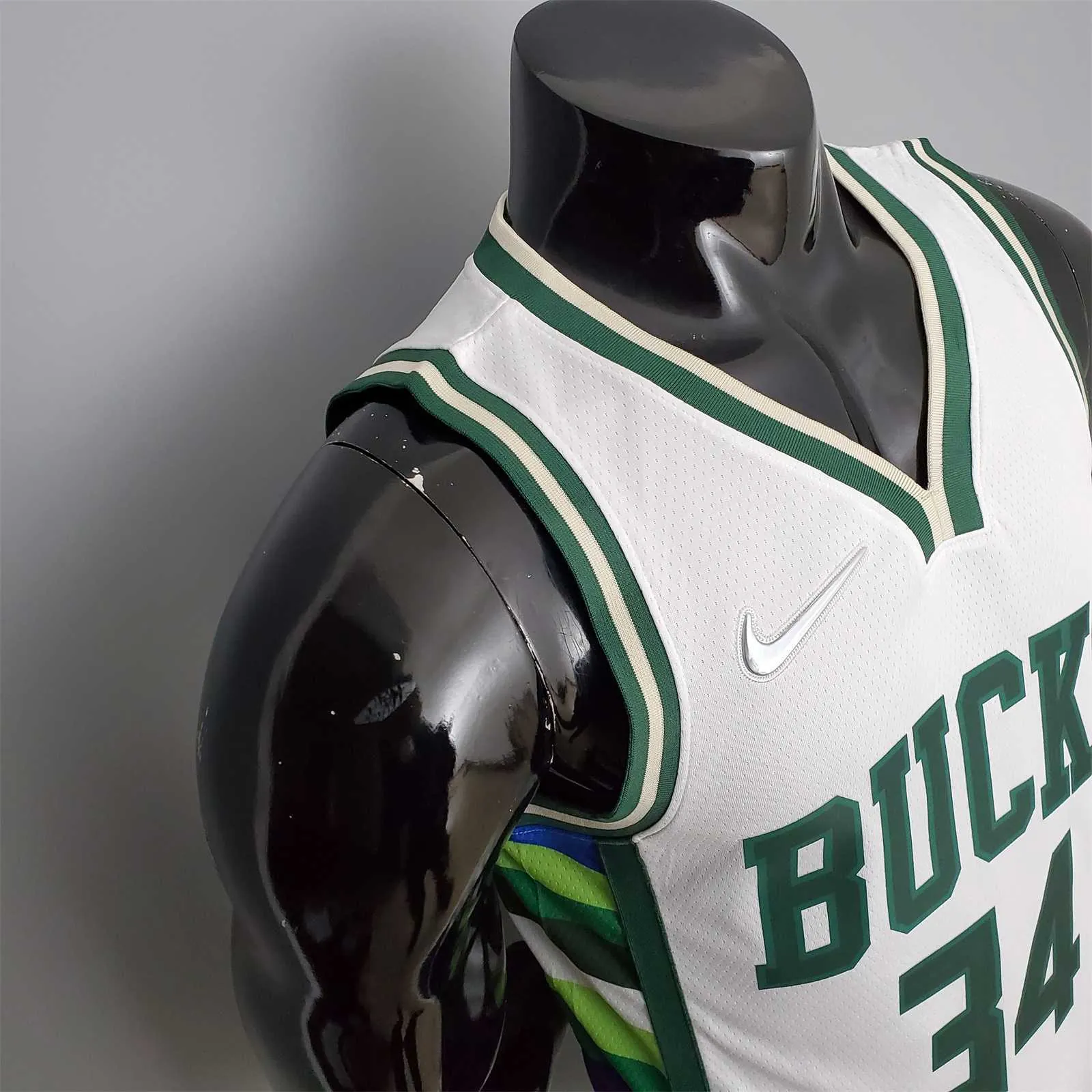 2022 ANTETOKOUNMPO#34 Bucks White 6