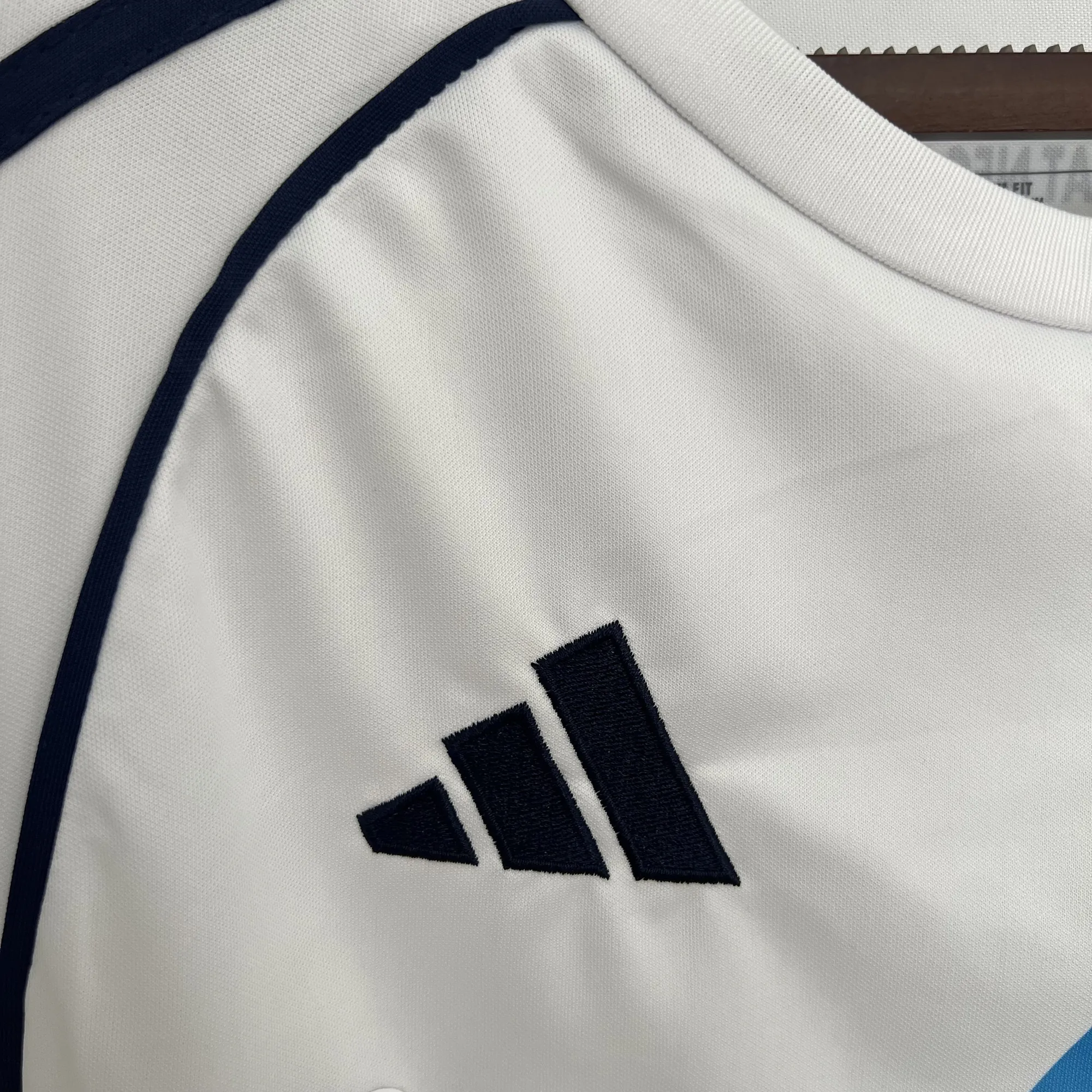 25-26 Paris FC Away Kit Football Shirt Maillotfoot Apparels ete AAAAJersey Wholesale Yupoo 4