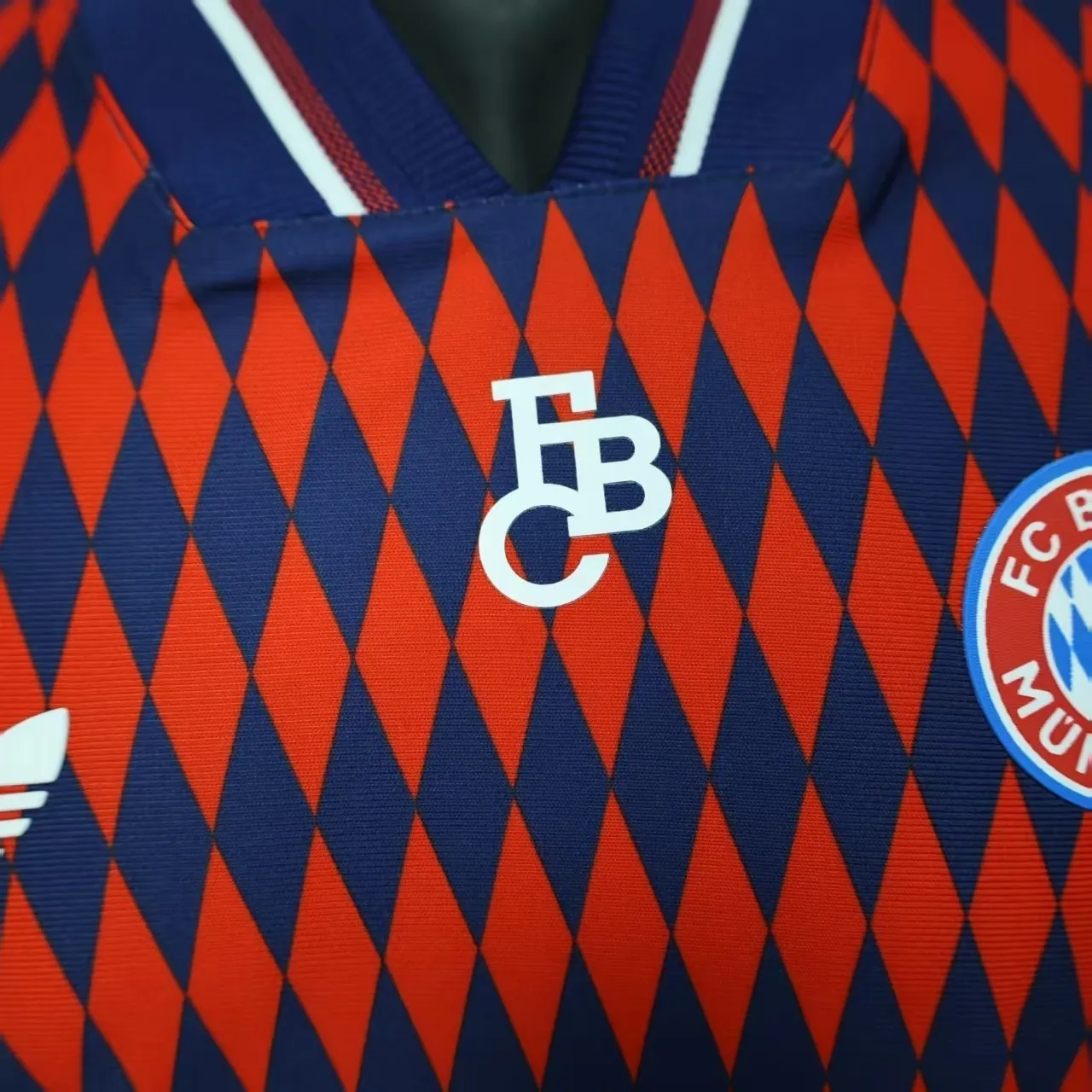 25-26 Bayern Munich Special Edition Player Version Futbol Shirt AAAAJersey Supply Yupoo 4