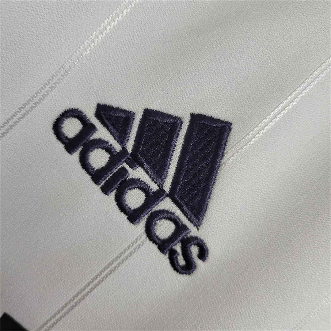 12-13 Real Madrid home 3