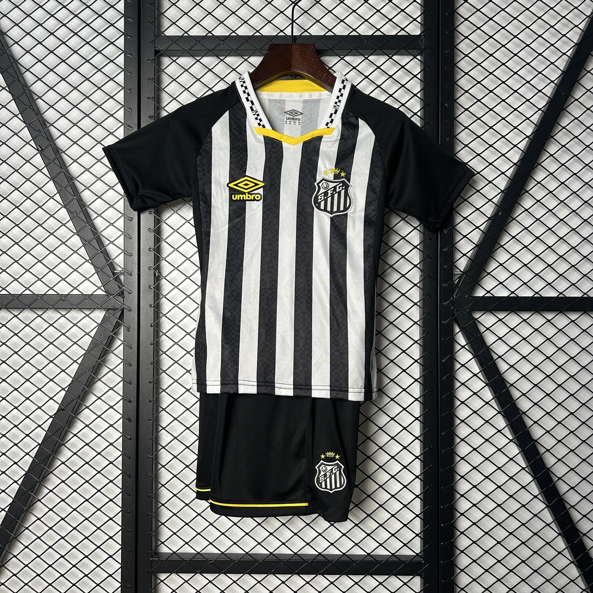 25-26 Santos Away Kid Kits Soccer AAAAJersey Yupoo 26-28 3