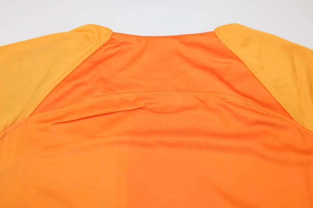 22-23 Chelsea orange goalkeeper 8