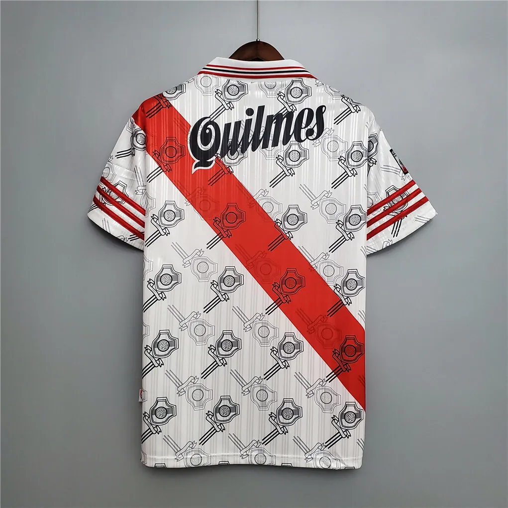 95-96 River Plate home white 7