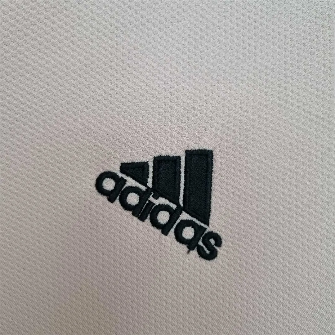 18-19 Manchester United away 6