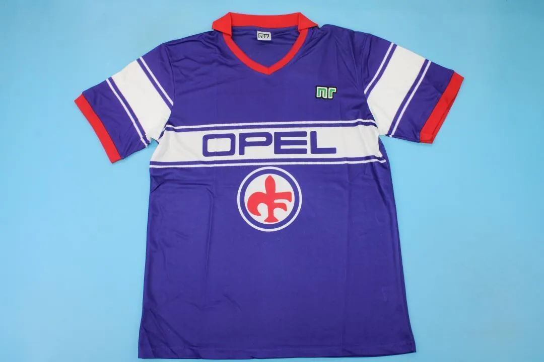 84-85 Fiorentina home 9