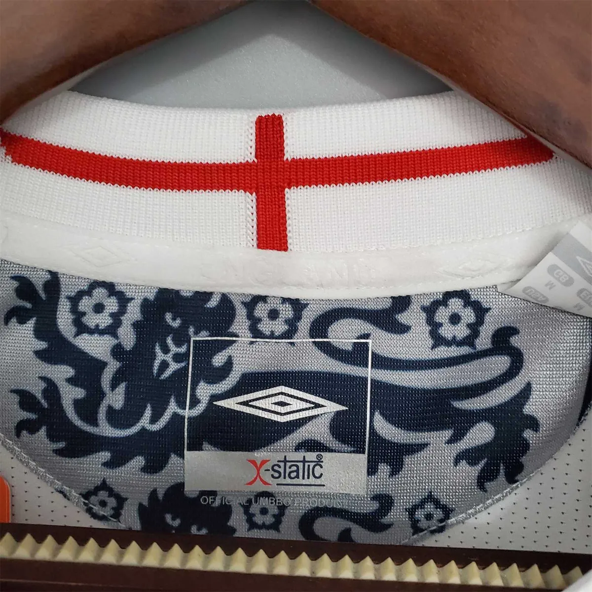 2006 England home 1