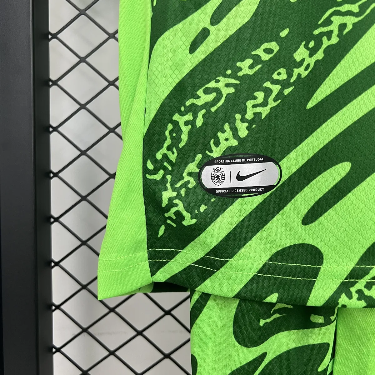25-26 Sporting Lisbon Green Goalkeeper Kid Kits Youth Apparels Football AAAAJersey Supply Yupoo 5