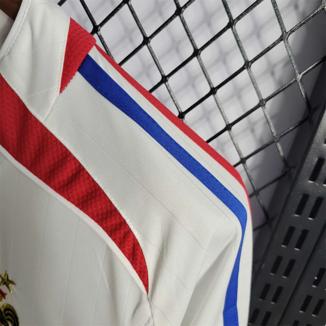 2006 France away white 7