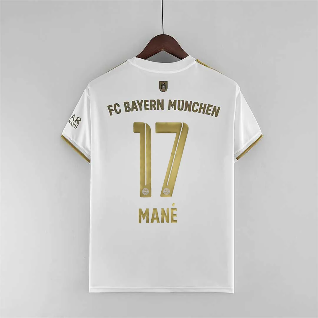22-23 Bayern away 8