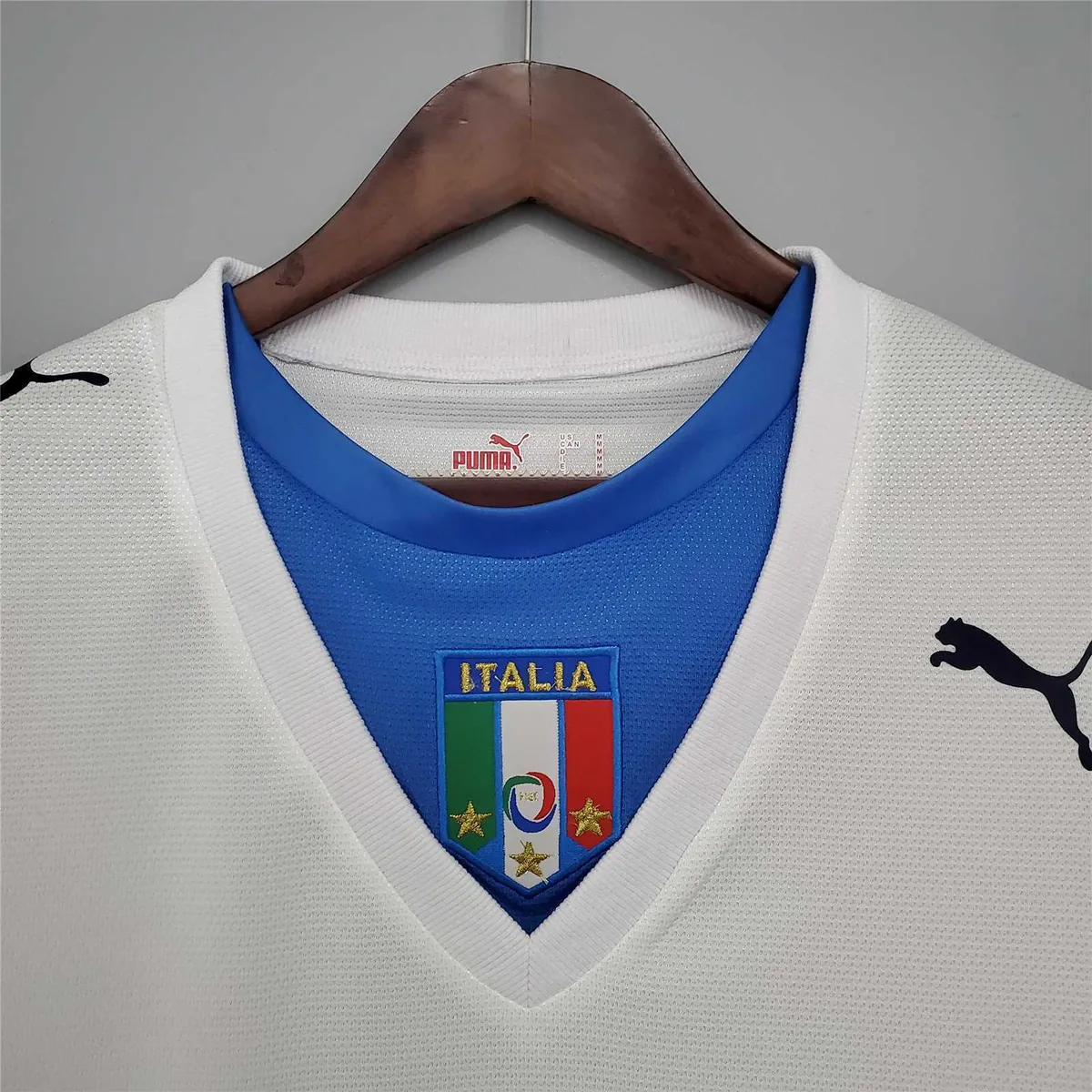 2006 Italy away white 6