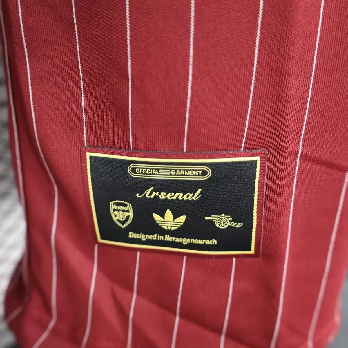 25-26 Arsenal Casual Retro Style Football Shirt Apparels AAAAJersey Wholesale Yupoo 1