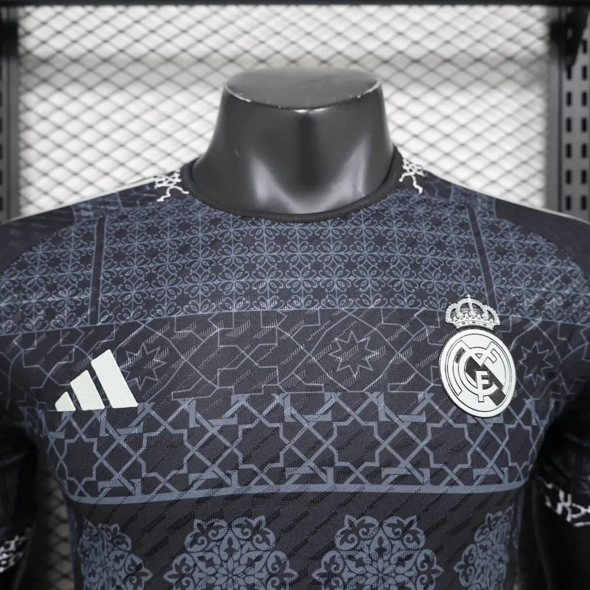 24-25 Real Madrid Special Edition Black Mandala Player Version Shirt Sport AAAAJersey Yupoo 2