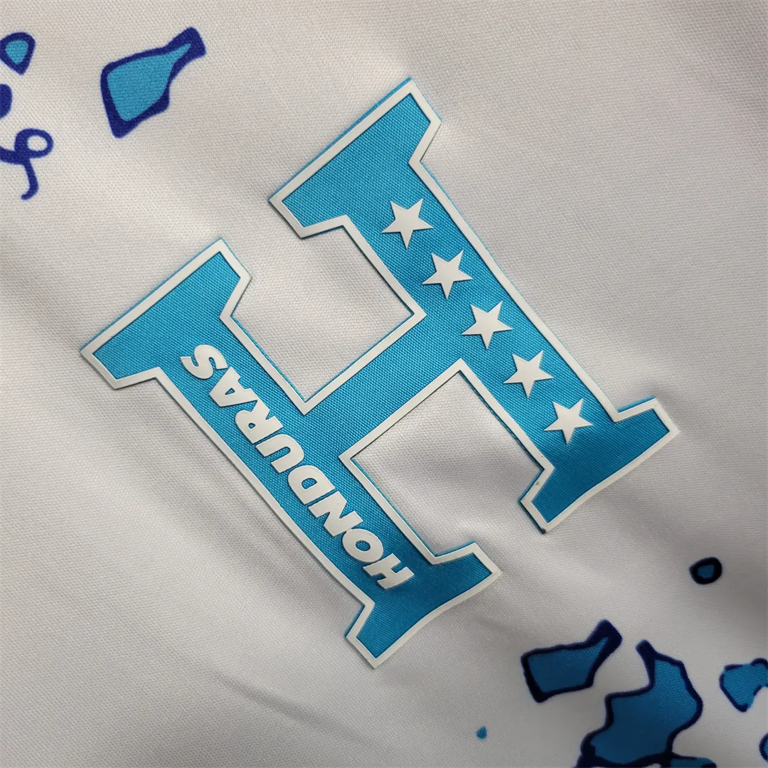 23-24 Honduras away 5